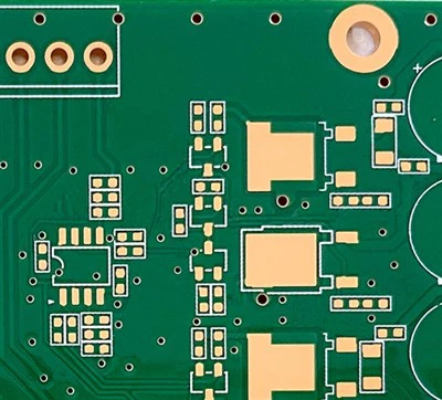 Circuit imprimé d'amplificateur